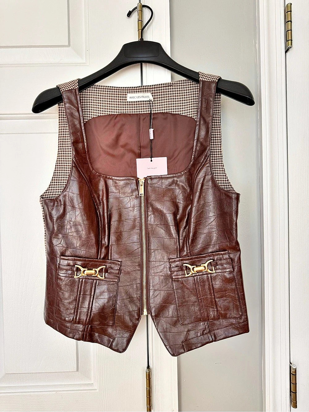 Avec Les Filles Equestrian Detail Zip-Front Vest Houndstooth Leather-Look Vest